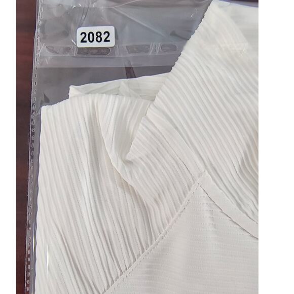 Chico's Activewear Top Qtr Zip Pullover Wmn's Sz M White Mesh Inset Long Sleeve - Picture 16 of 16